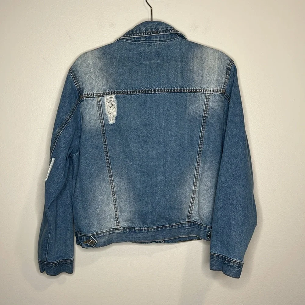 C&C California distressed button front denim jacket size Large